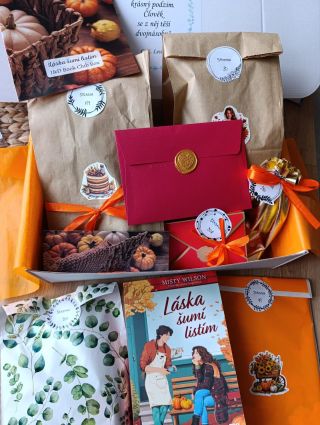 Když autor dokáže skvěle popsat dané roční období, zvyky a tradice... A k tomu perfektně se hodící podzimní dárky, které...